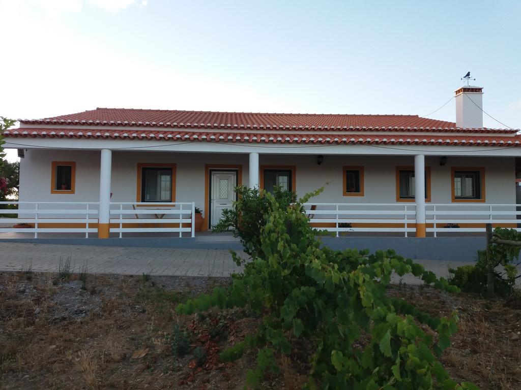 Corvos e Cadavais Almodôvar Exterior foto