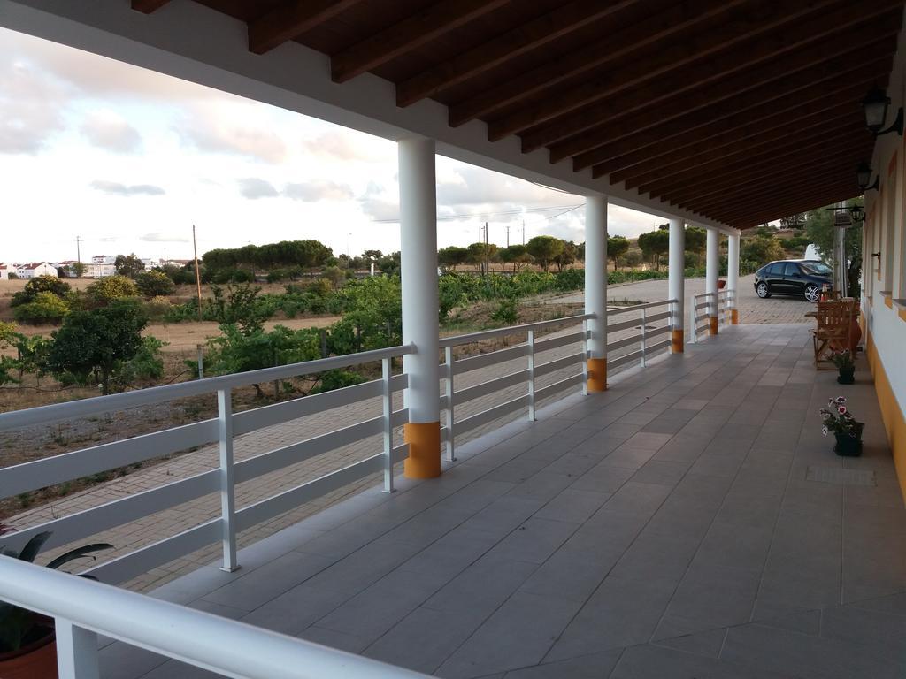 Corvos e Cadavais Almodôvar Exterior foto