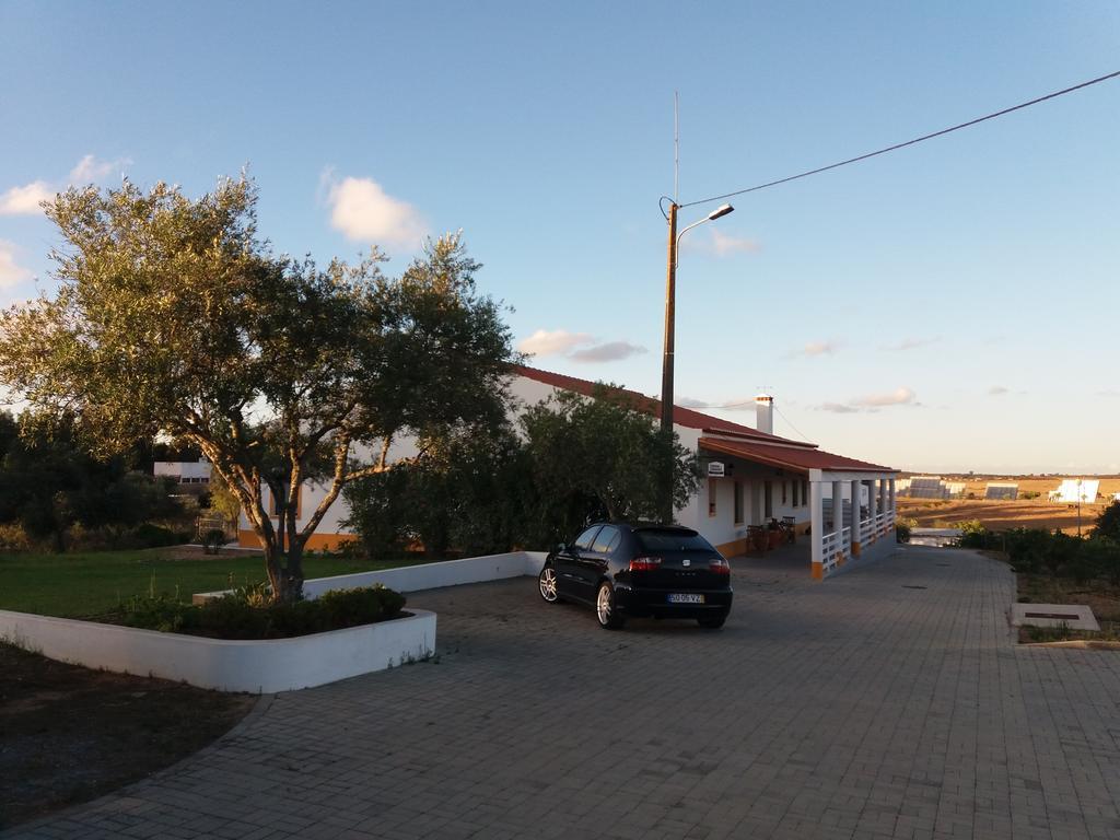 Corvos e Cadavais Almodôvar Exterior foto