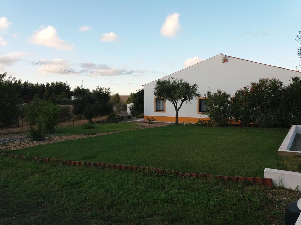 Corvos e Cadavais Almodôvar Exterior foto